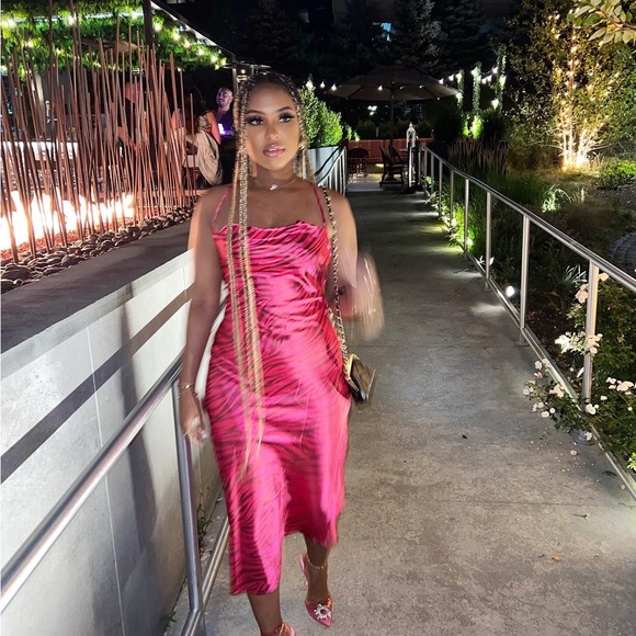 Zebra strapped lace up backless cami dress - Picture 2 of 5